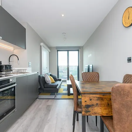 Apartment Amazing Views In - Pass The Keys *