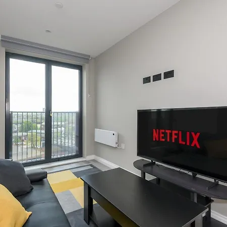 Amazing Views In - Pass The Keys Apartment *